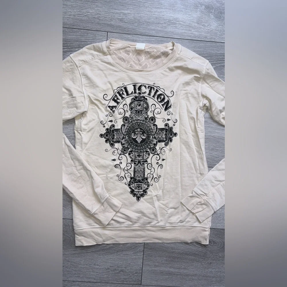 Affliction Women’s Long Sleeved Crew Neck Shirt Size XL Tan Black Jewel Accents